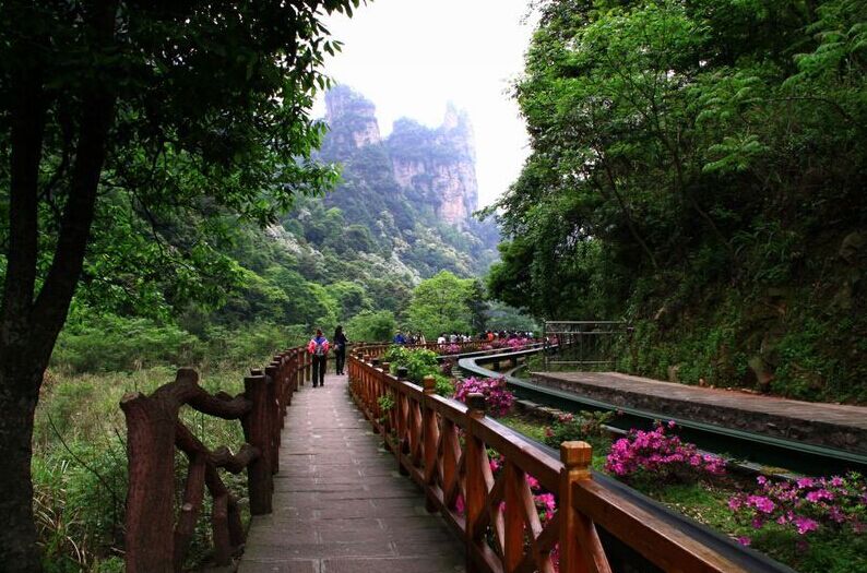 十里畫(huà)廊春色